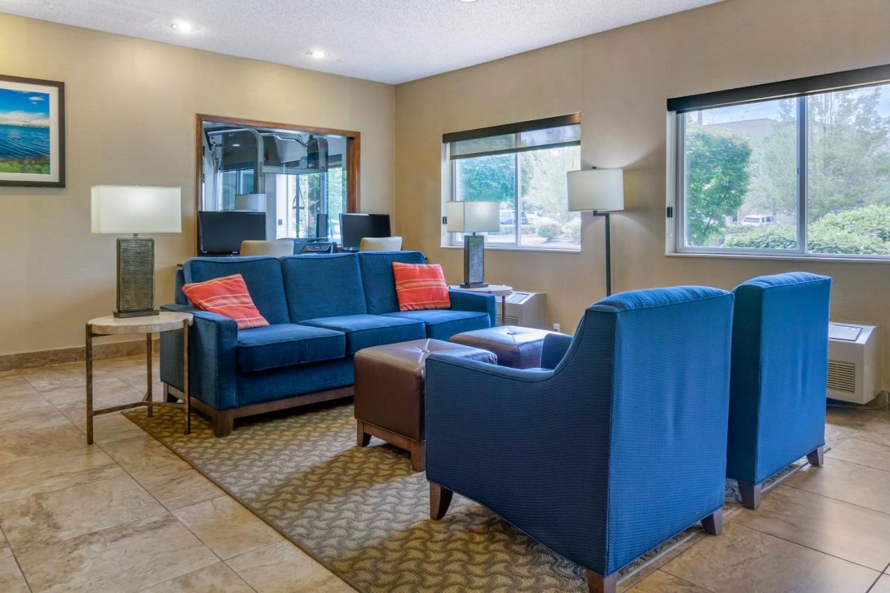 Comfort Inn & Suites Bothell - Seattle North Екстериор снимка