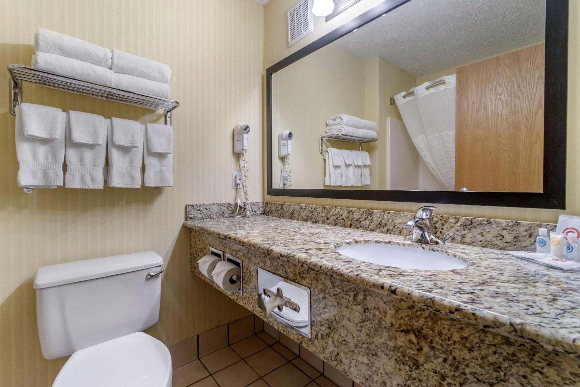 Comfort Inn & Suites Bothell - Seattle North Стая снимка